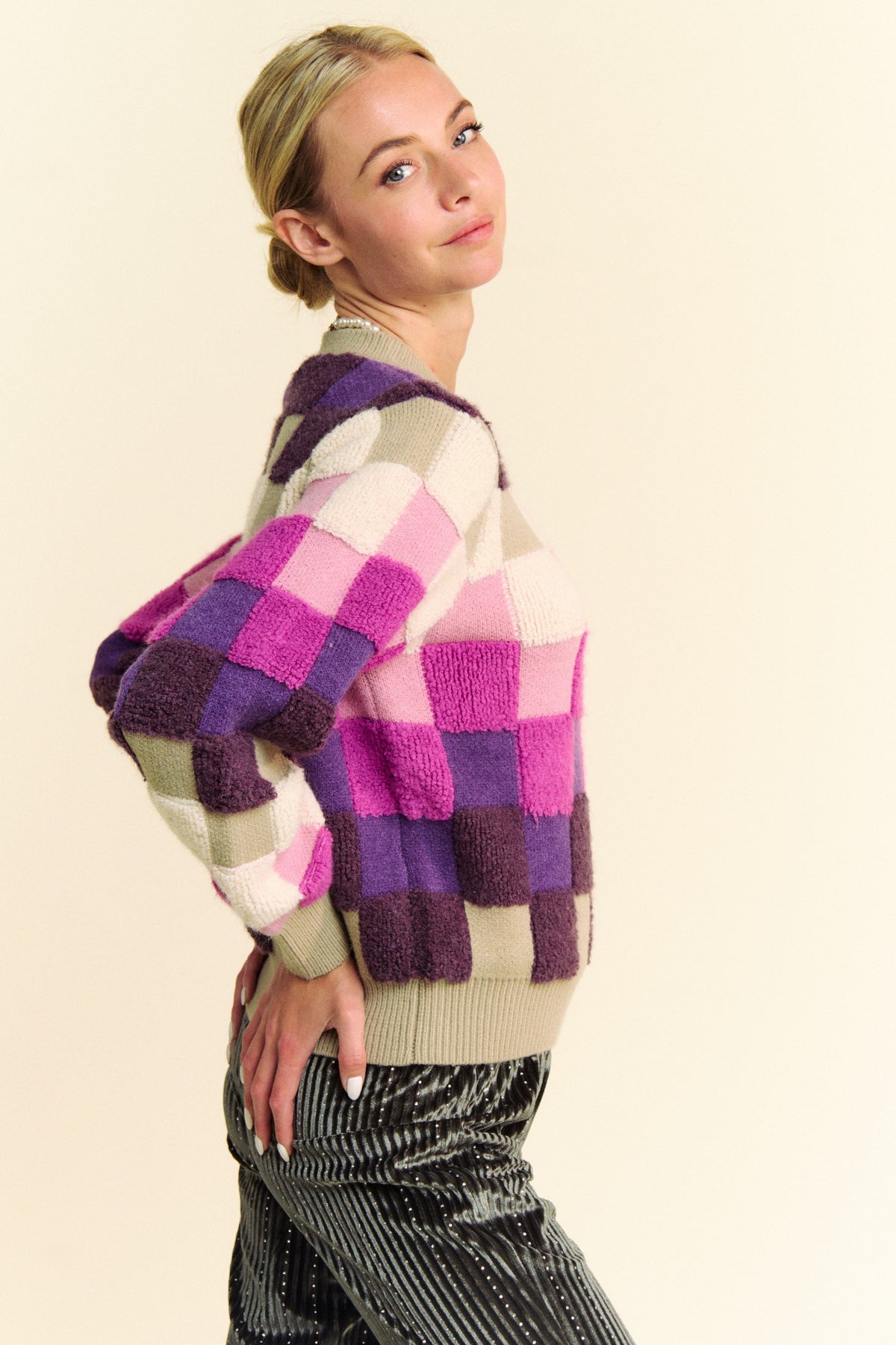 Davi & Dani Checkered Round Neck Long Sleeve Sweater - Brittney MADE
