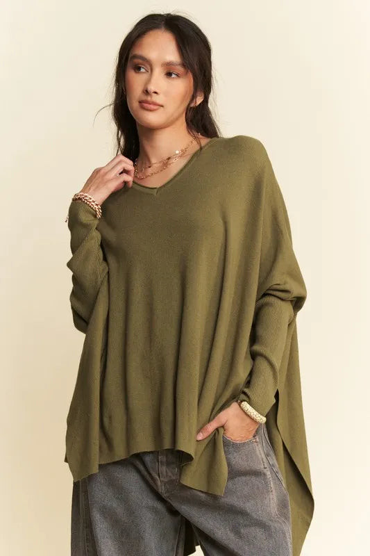 Davi & Dani High-Low Side Slit Batwing Sleeve Top - Brittney MADE