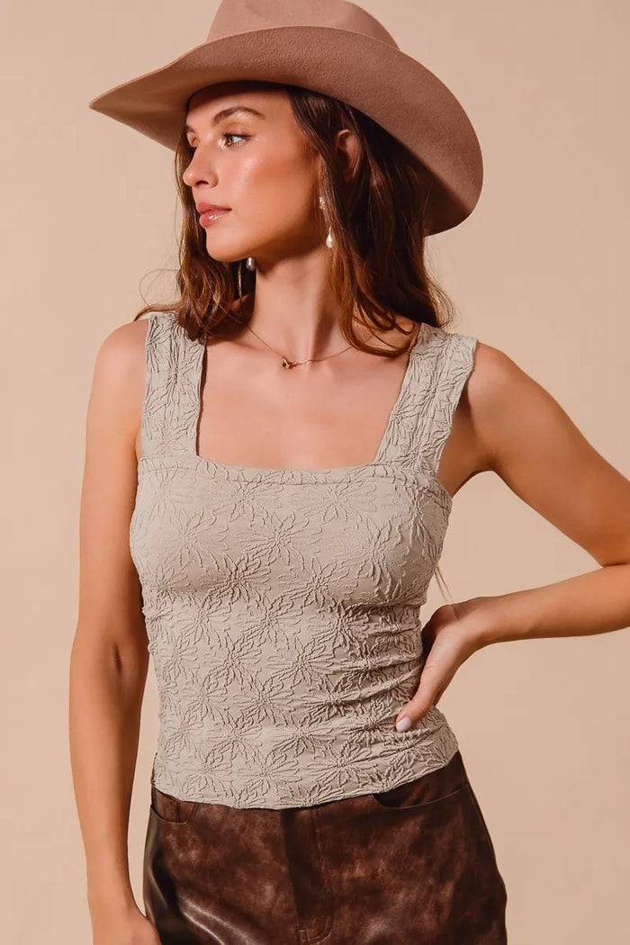 SO ME Floral Jacquard Seamless Tank Top - Brittney MADE