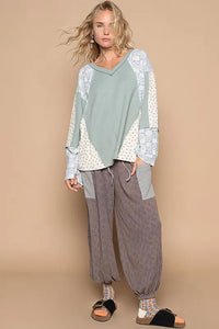 POL Lace Floral Round Neck Knit Top - Brittney MADE
