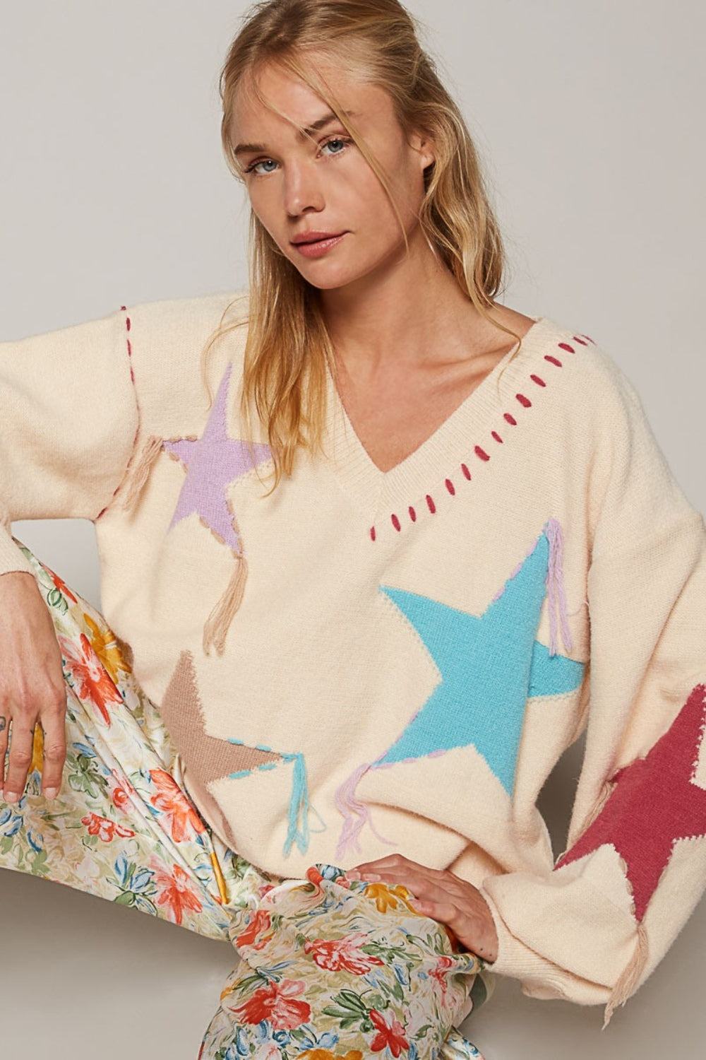 POL V-Neck Long Sleeve Star Fringe Sweater - Brittney MADE