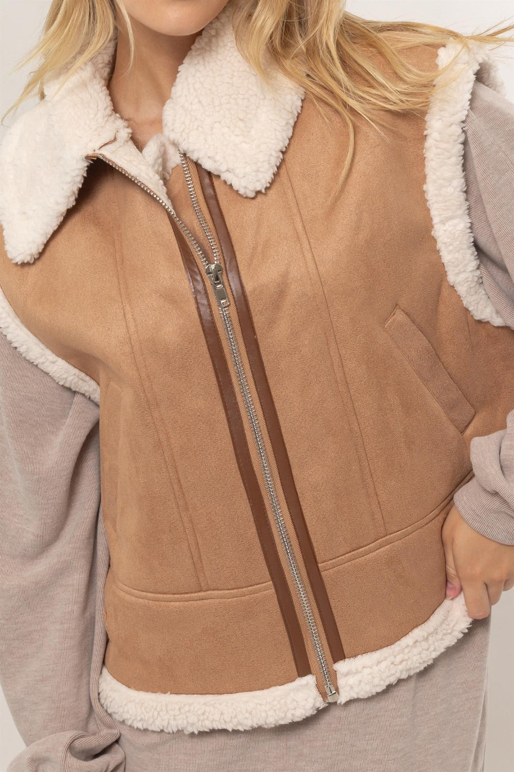 HYFVE Fur-Contrast Zip Up Suede Vest - Brittney MADE