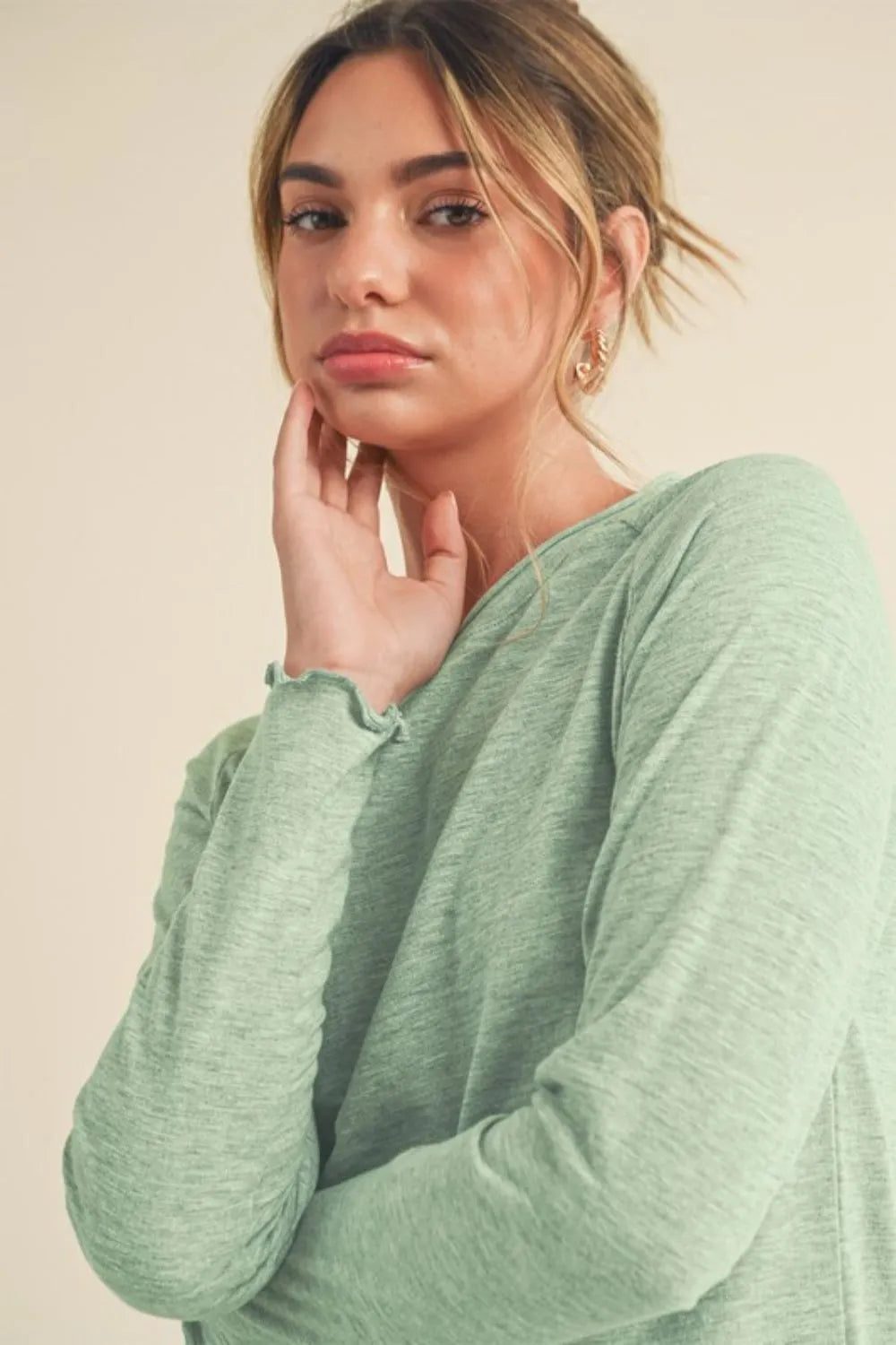 Aemi + Co Lettuce Hemline Round Neck Raglan Sleeve T-Shirt - Brittney MADE