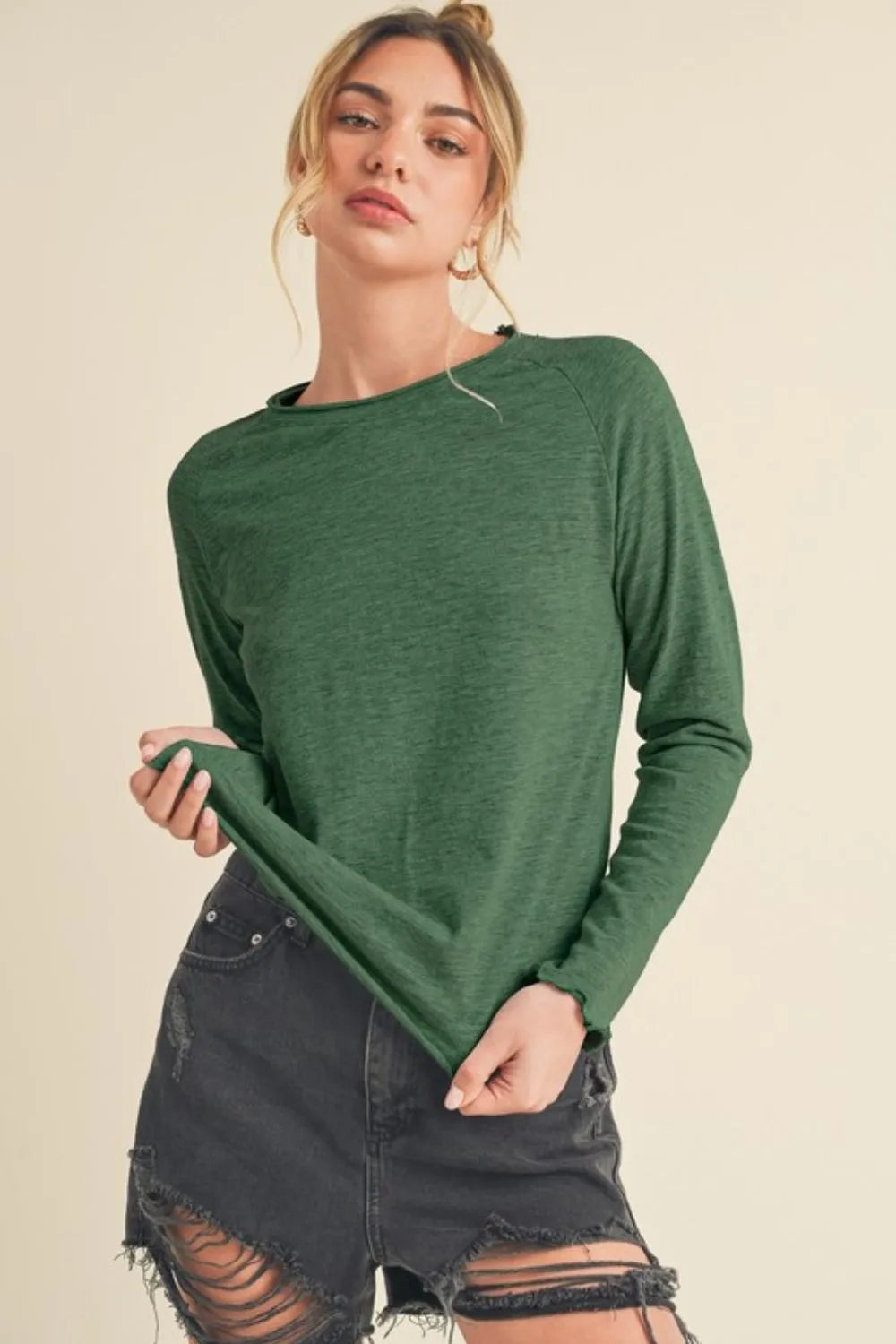 Aemi + Co Lettuce Hemline Round Neck Raglan Sleeve T-Shirt - Brittney MADE