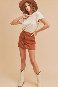Aemi + Co Exposed Seam Round Neck Short Sleeve T-Shirt - Brittney MADE