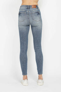 Judy Blue Full Size Tummy Control Contrast Wash Skinny Jeans - Brittney MADE