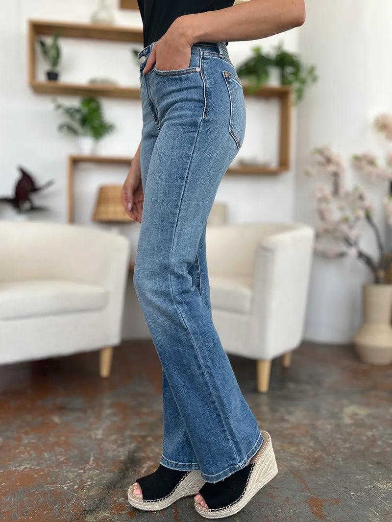 Judy Blue Full Size Mid-Rise Waist Straight Jeans - Brittney MADE