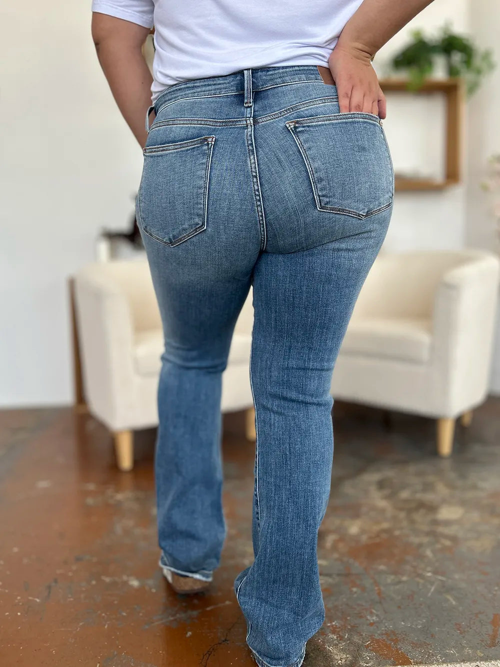 Judy Blue Full Size Mid-Rise Waist Straight Jeans - Brittney MADE