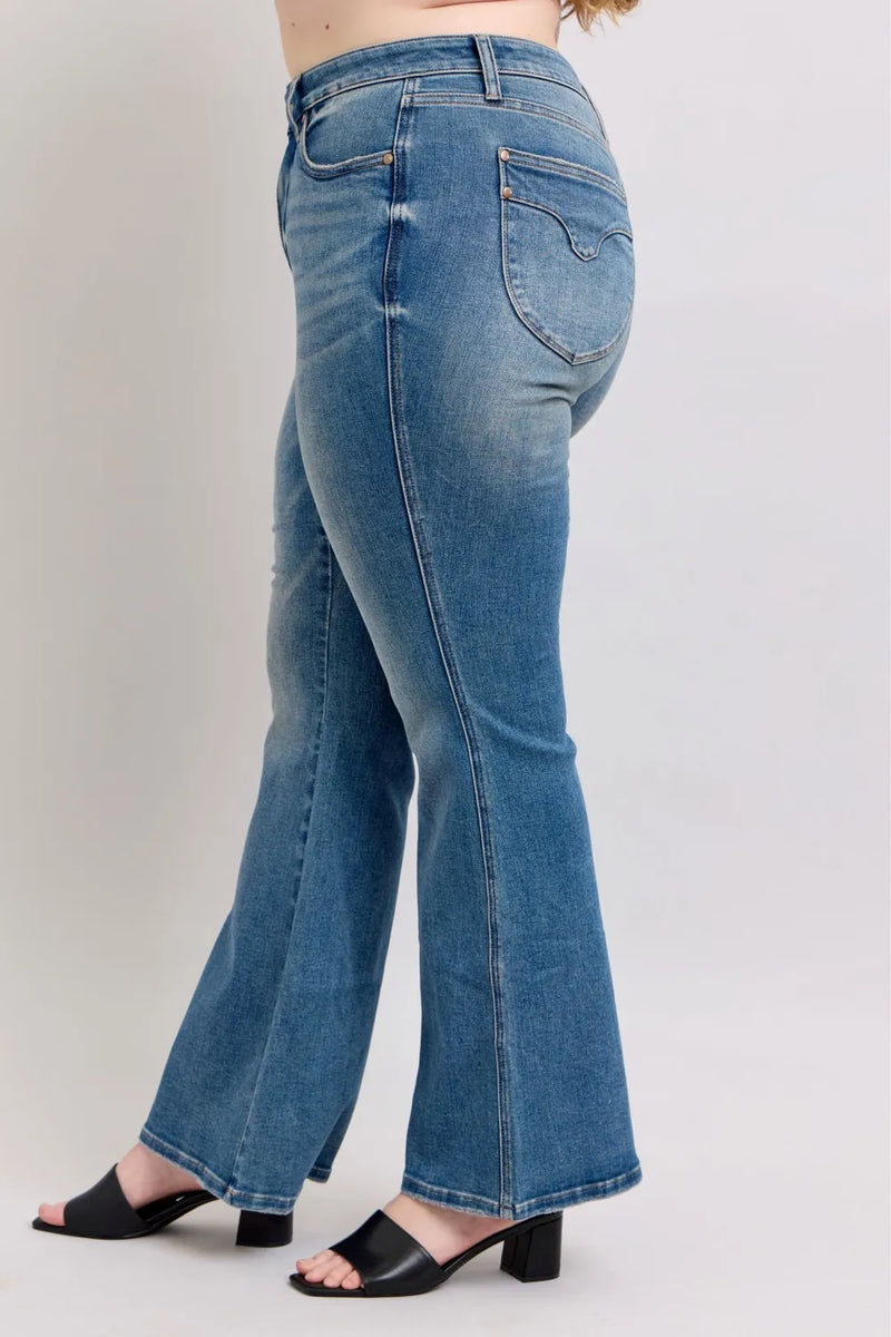 Judy Blue MR Tummy Control Vintage Wash Jeans - Brittney MADE