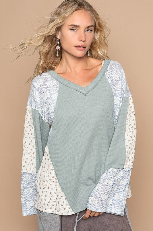 POL Lace Floral Round Neck Knit Top - Brittney MADE