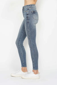 Judy Blue Full Size Tummy Control Contrast Wash Skinny Jeans - Brittney MADE